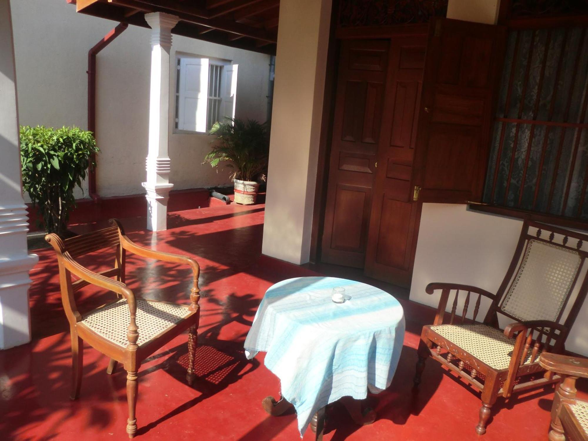 Top Of The Hill Guesthouse Weligama Eksteriør bilde