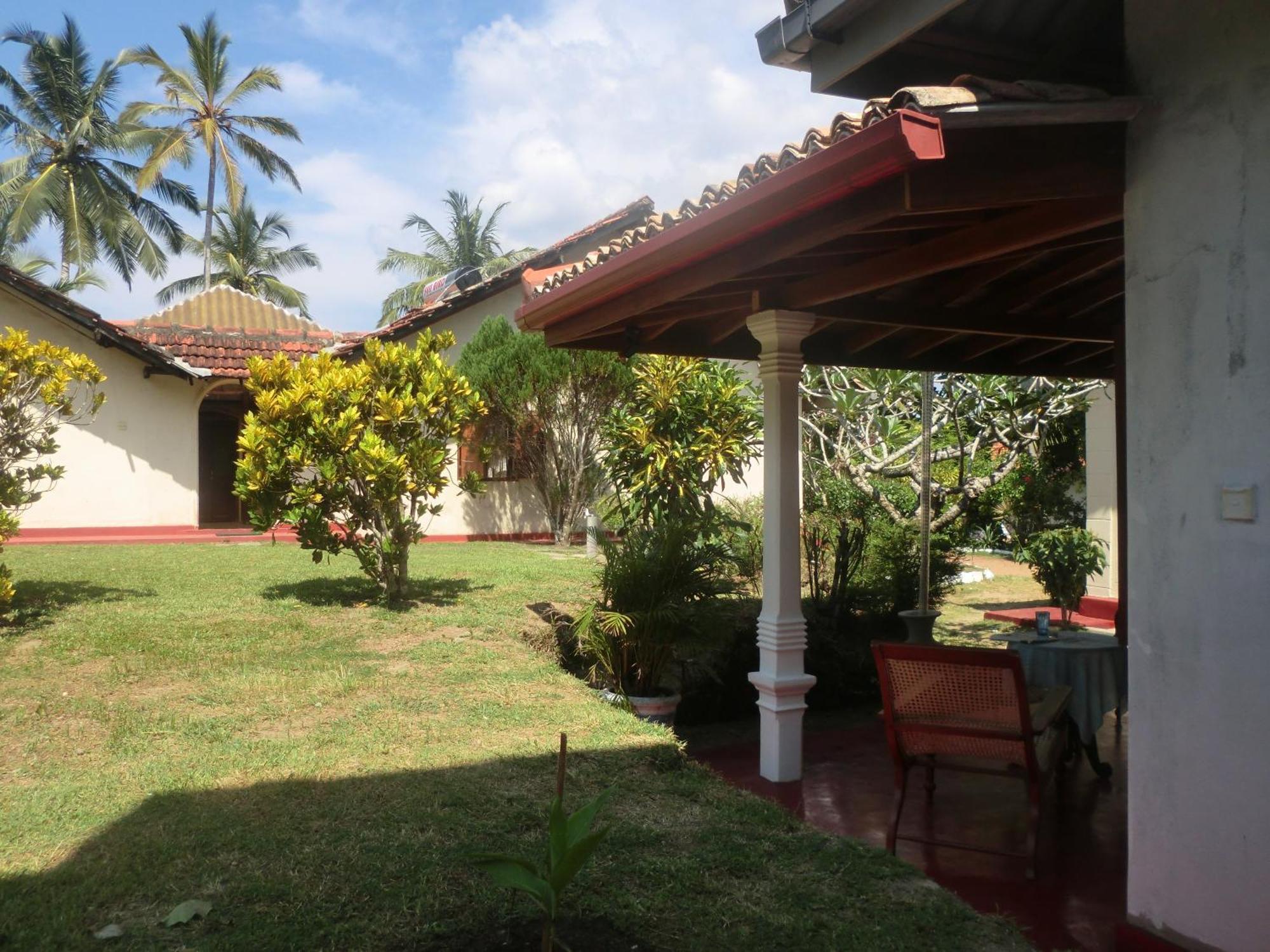 Top Of The Hill Guesthouse Weligama Eksteriør bilde
