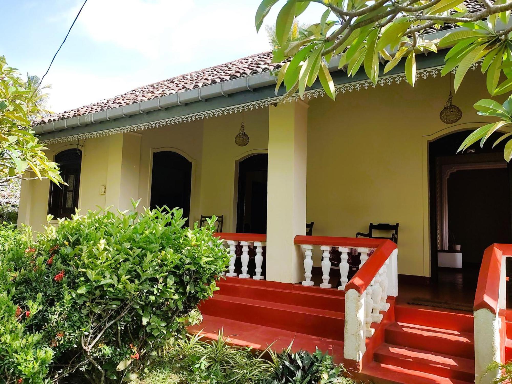 Top Of The Hill Guesthouse Weligama Eksteriør bilde