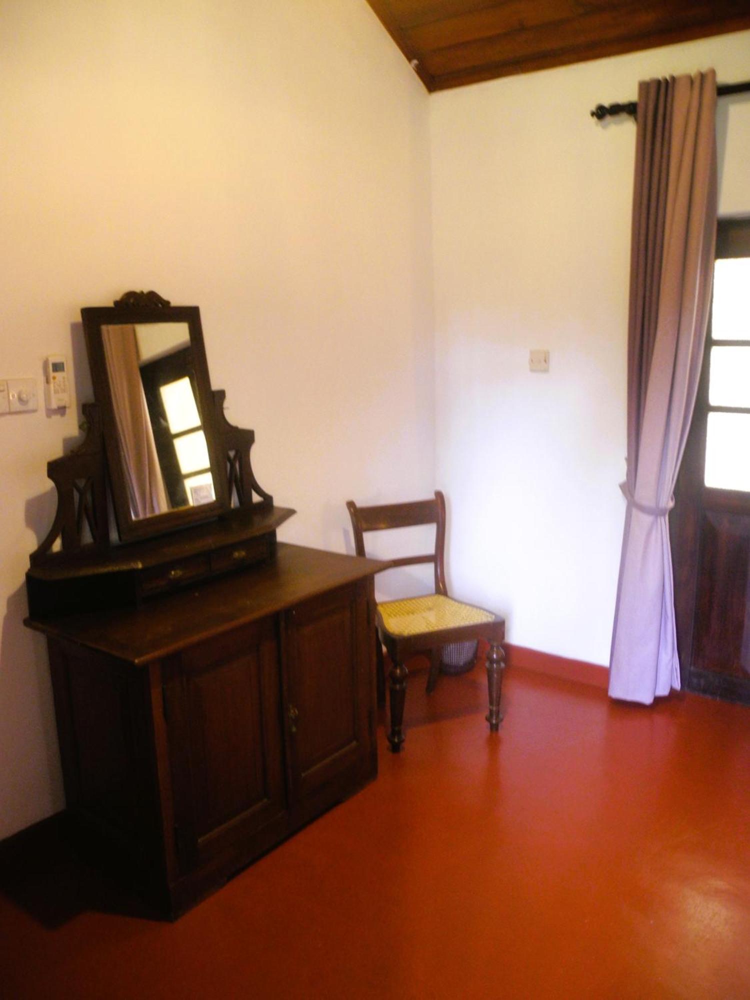 Top Of The Hill Guesthouse Weligama Eksteriør bilde